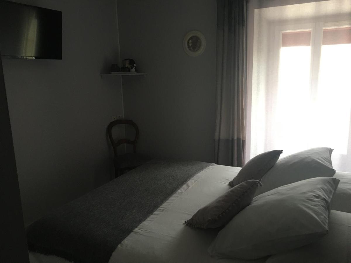 ホテルL'Un Des Sens Villefranche-de-Lonchat エクステリア 写真